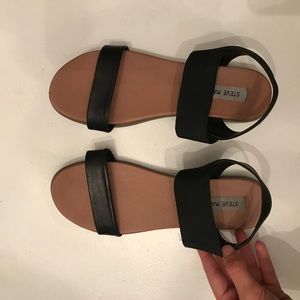 steve madden black sandals